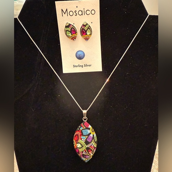 NWT Mosaico Austrian Crystal pendant necklace & earrings 💕💕 new line! 💕💕 - Picture 4 of 12